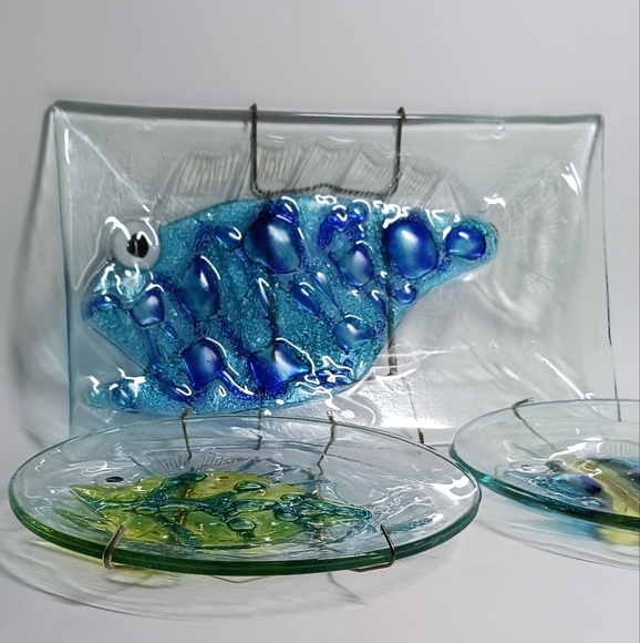 Set of 3 Fused Art Glass Fish 🐟 on Clear Plates Wall Decor - Picture 15 of 15